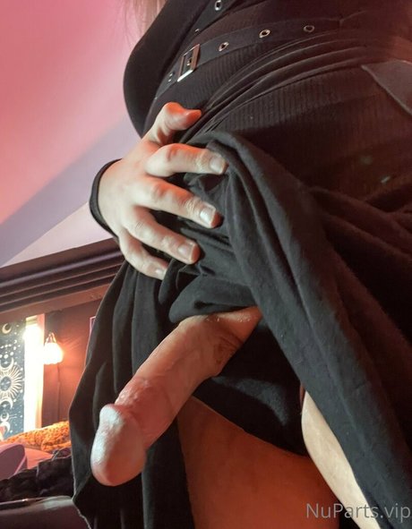 nuparts star naked pic