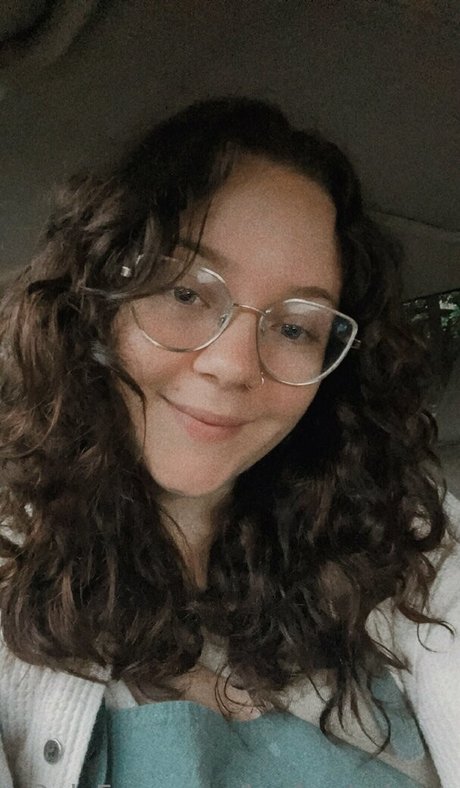 lowkeybabyyy pretty model images