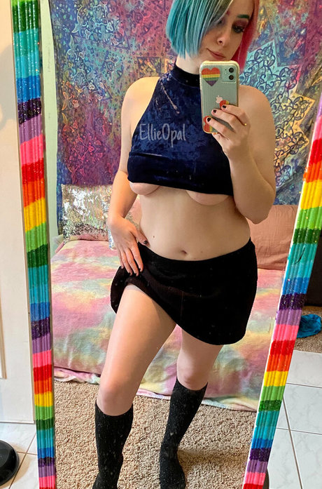 ellieopalfree Profile pic