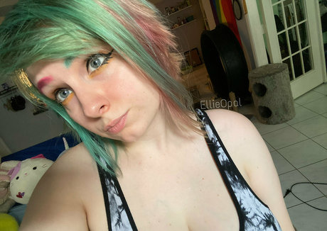 ellieopalfree star porn pics