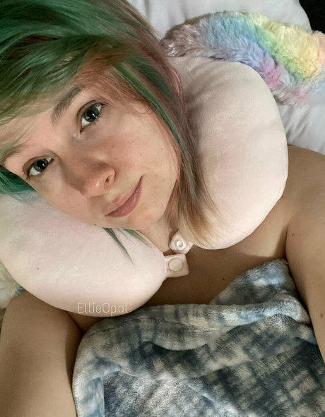 ellieopalfree star high quality pic