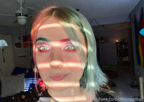 ellieopalfree pornstar nude pictures