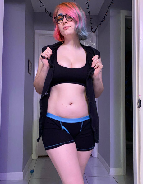 ellieopalfree model nice picture