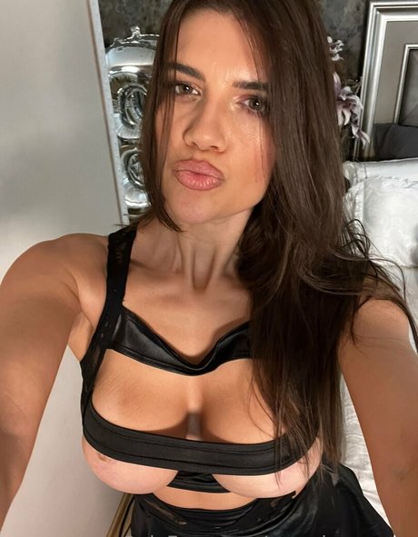 yasmineamory star nudes picture