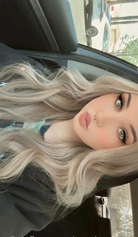 cosplaycoffins art model galleries