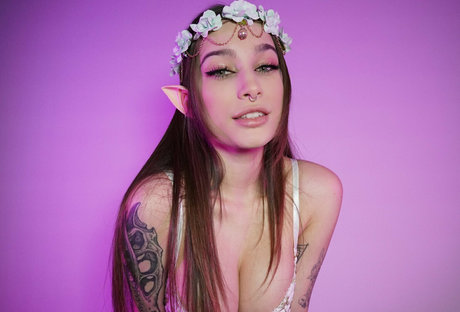 akufree naked pornstar gallery