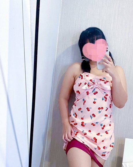 teen ladyboy onlyfans nude image