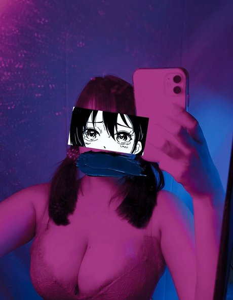 ursushix star sexy picture