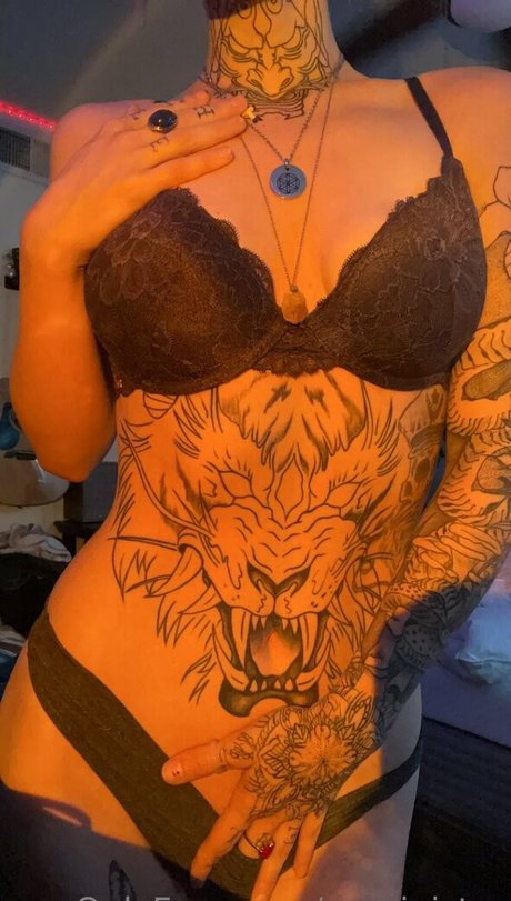 savsinister pornstar top pics