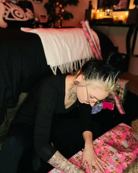 savsinister pornstar nudes img