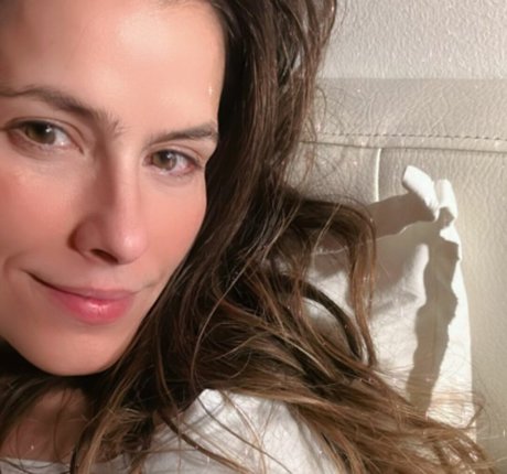 Zharick Leon art actress img