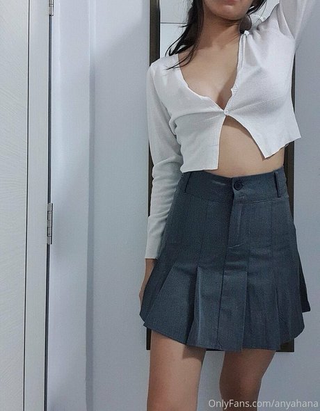 anyahana nude actress galleries