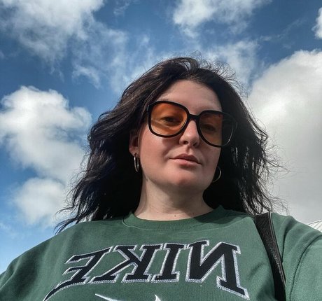 Rebecca Shortt sex model pic