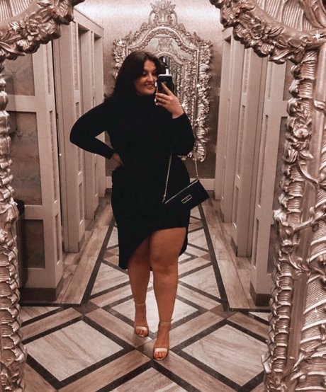 Rebecca Shortt star exclusive pics