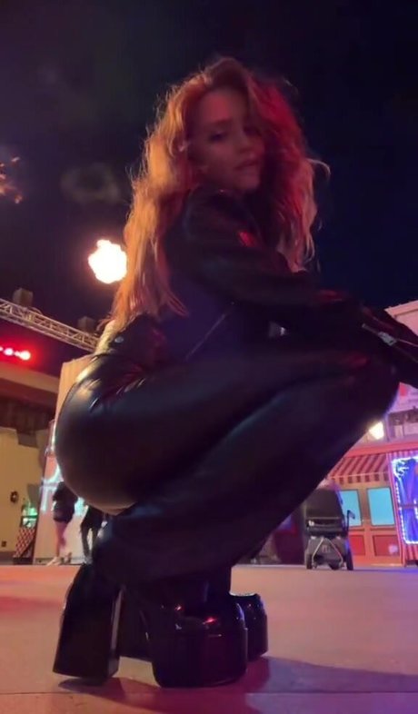 Renata Valliulina nice pornstar image