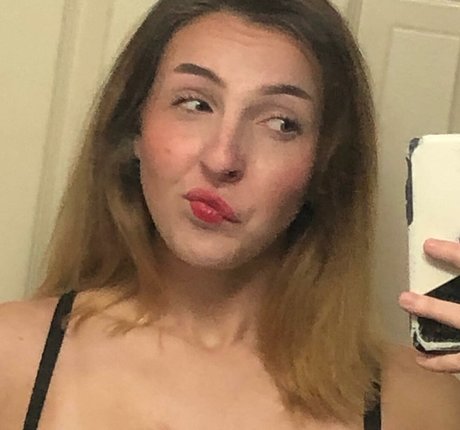 Megan Bitchell model xxx picture