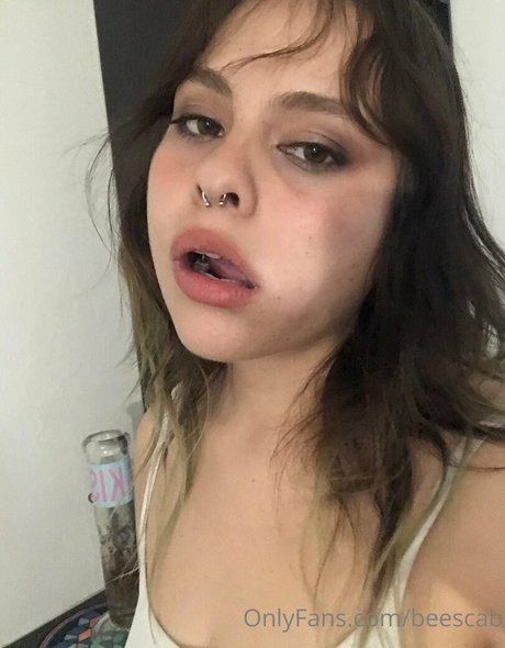 scabbee nude actress images