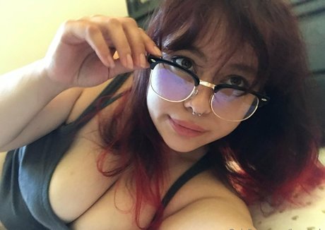 scabbee star hot img