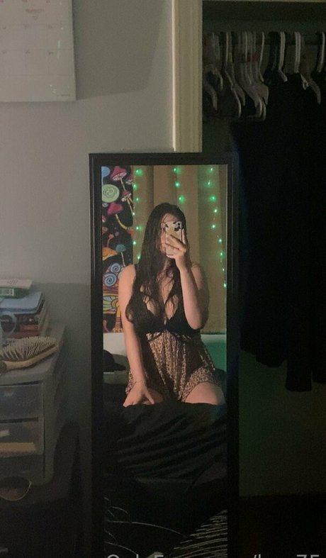 ky c75 erotic pornstar photos