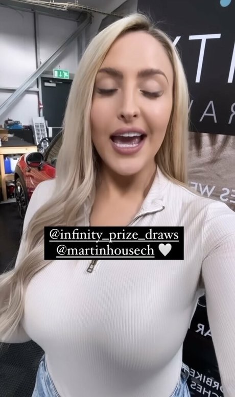 boobs onlyfans adult photo