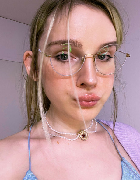 nanachka pornstar hd pics