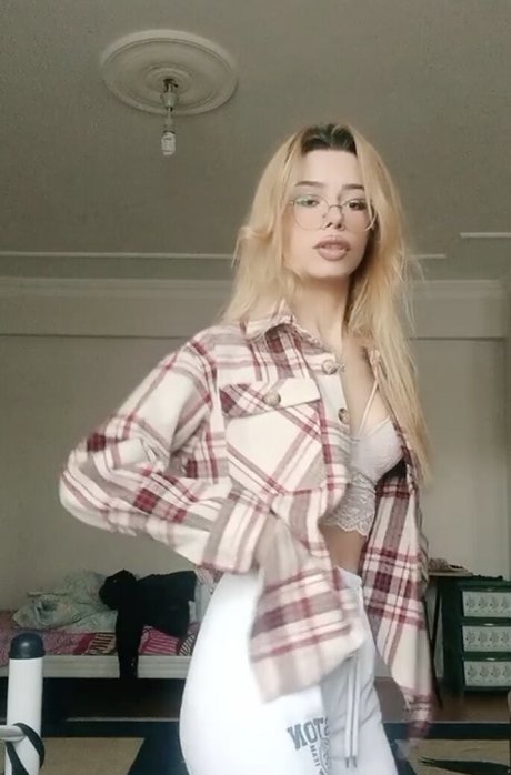 ceyda 690 star adult pics