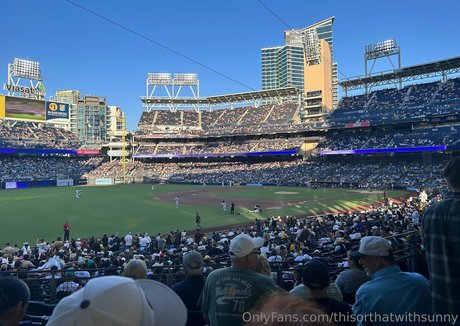 thisorthatwithsunny exclusive pornstar pic