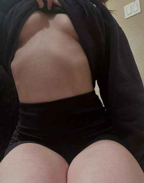 bambiiscorner naked model gallery