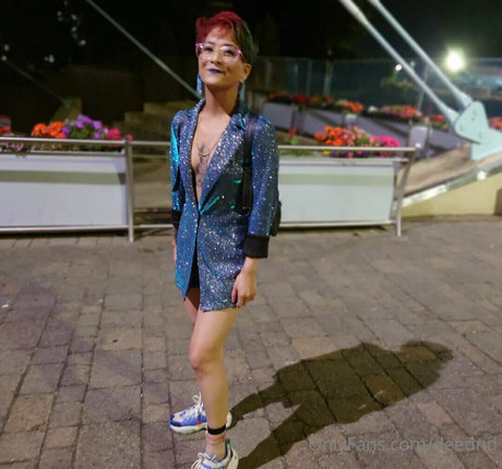 deednd model sexy pictures