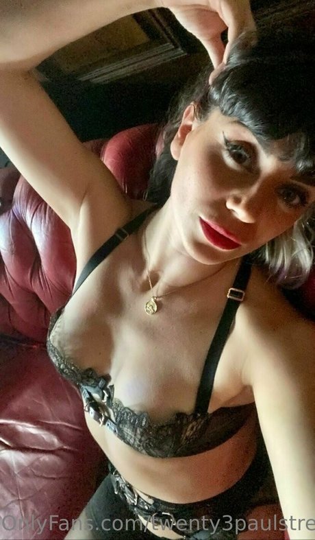 twenty3paulstreet nudes star img