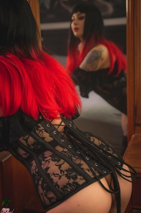 Synthia Valentine pornstar art picture