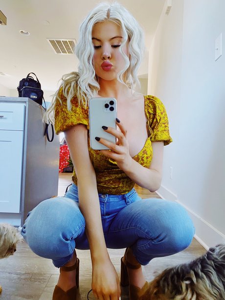 Riley Sinclair best model galleries