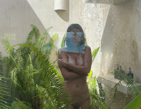 lanuitdestemps model sex picture