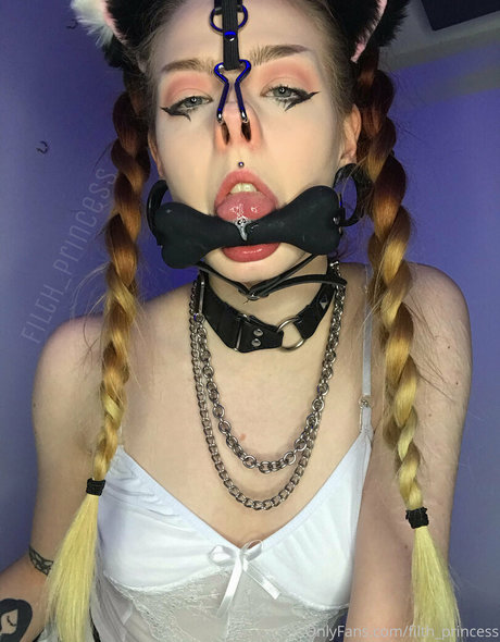 Filth Princess beautiful model pic