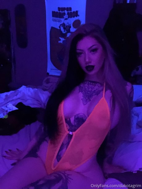 Dakota Alexandra beautiful pornstar img