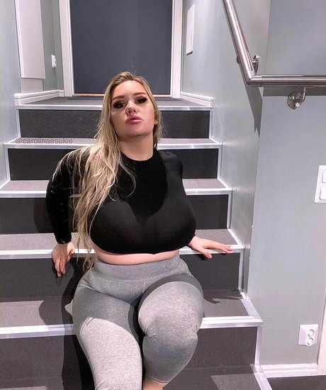 Carolina Sukie nude pornstar photos