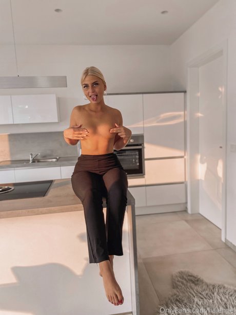 Lia Engel_ model sex pictures