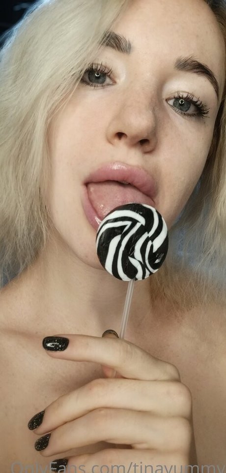 TinaYummy pornstar hd photo