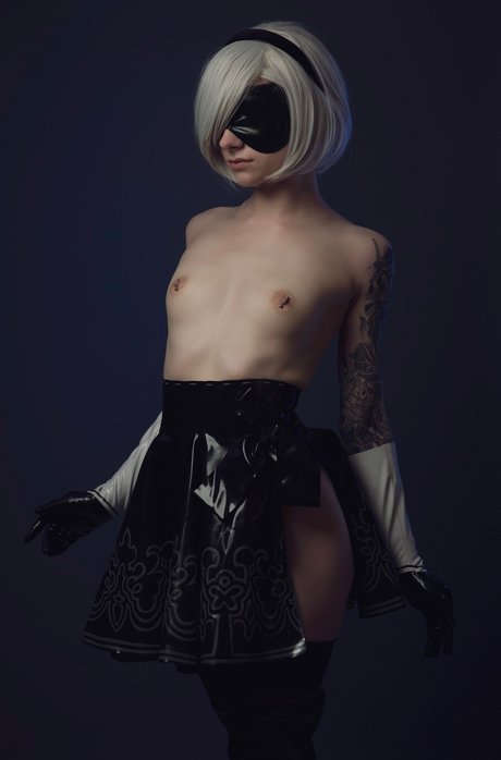 Poisonne model pornographic galleries