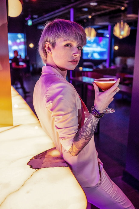 Poisonne model pretty archive