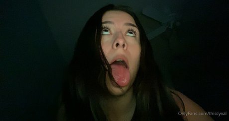 ThiccyVal pornstar naked gallery