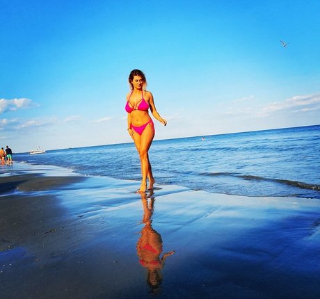 SecretDesire nude model archive