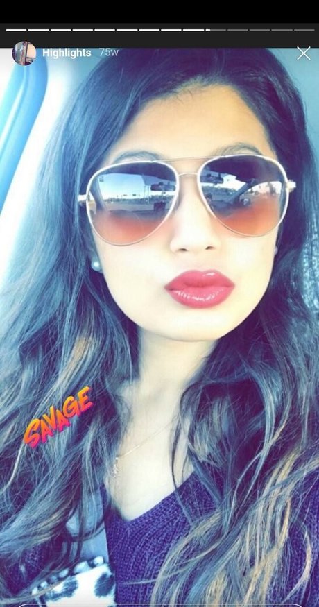 Extraperky pretty pornstar image