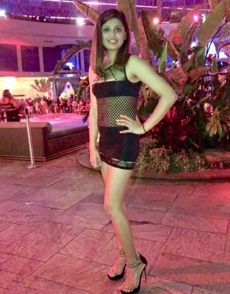 Extraperky naked star image