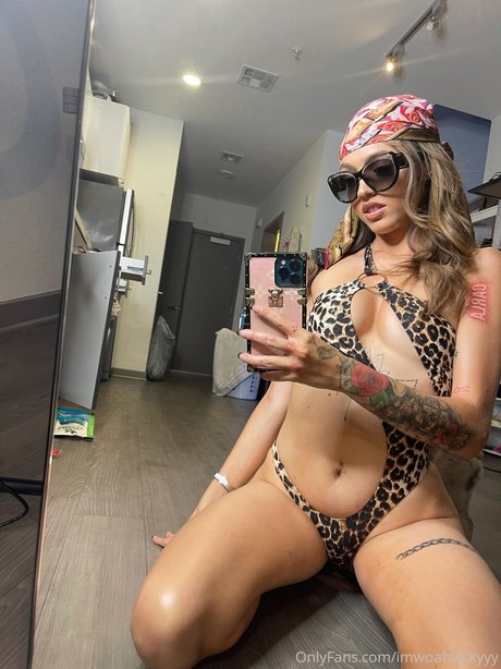 cheerleader nude onlyfans porno pic