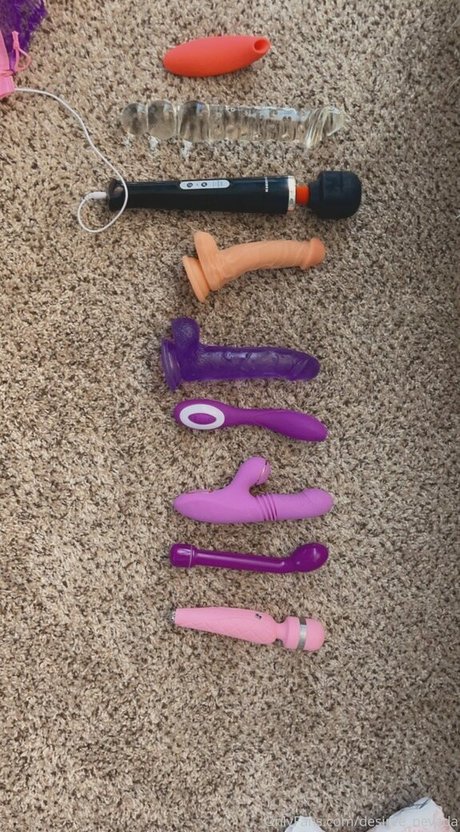 Desiree Nevada exclusive star photos