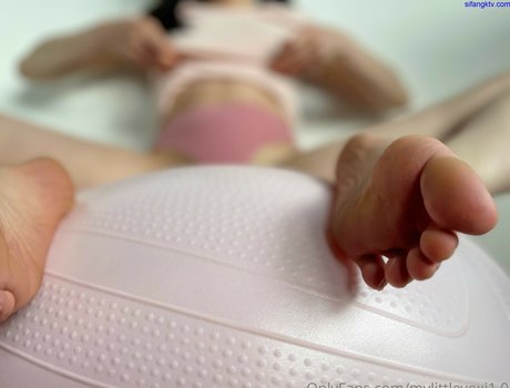 18 year old onlyfans porno img