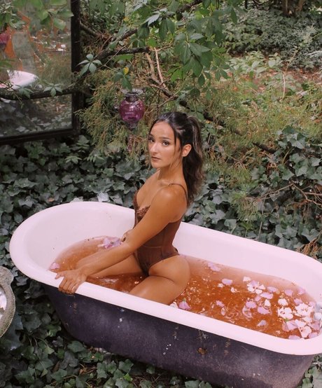 deannarapanotti sex model image