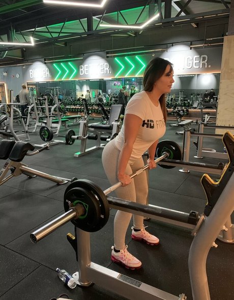 muscular onlyfans naked pics