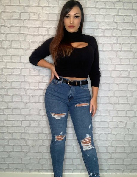 noirsahara xxx model galleries